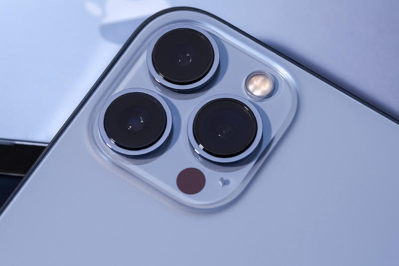 Cụm 3 camera có cùng độ phân giải 